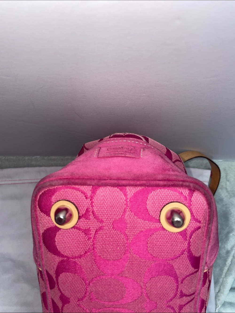 Vintage Coach ‘Hampton’ Signature Satchel - Picture 6 of 16
